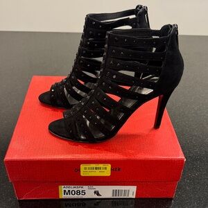 Donal J Pliner  Adélia Elegant Black Suede Heels 8.5